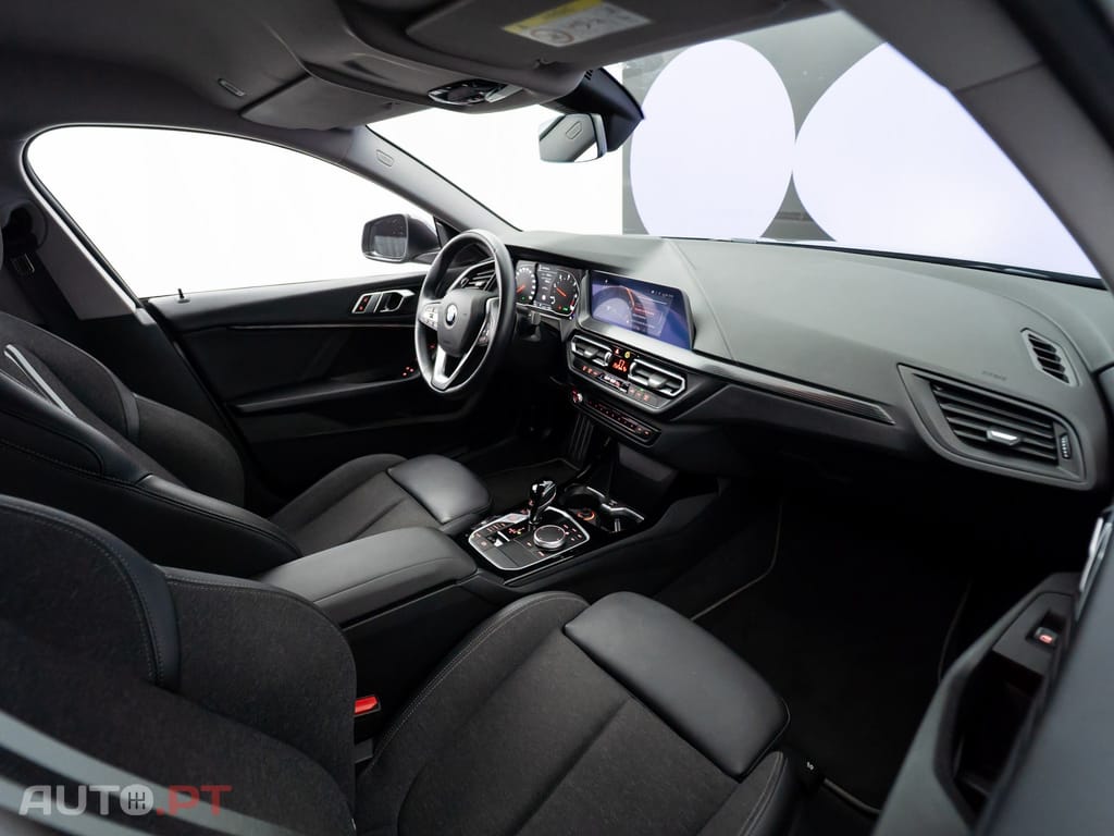 BMW 216 d Line Sport