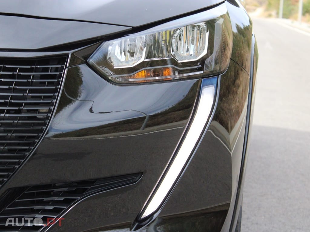 Peugeot E-208 50 kWh Allure