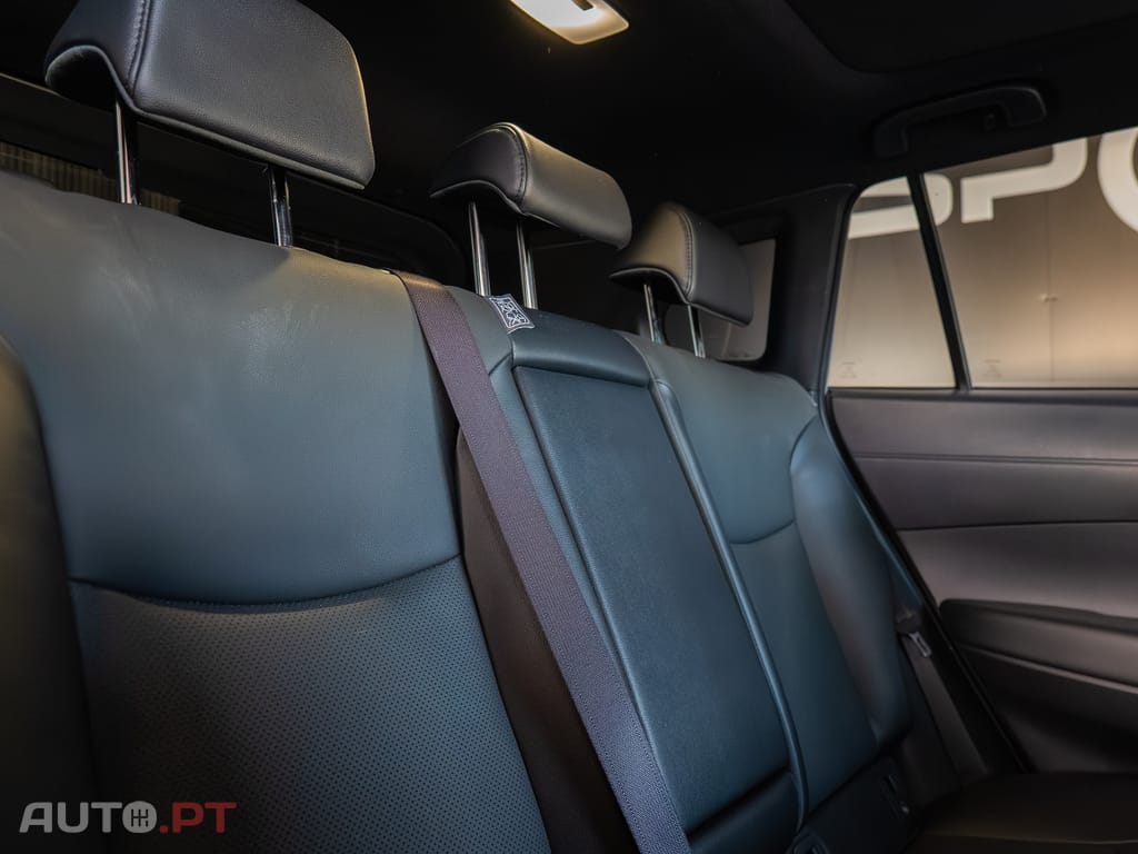 Toyota Corolla Cross 2.0 Hybrid Luxury