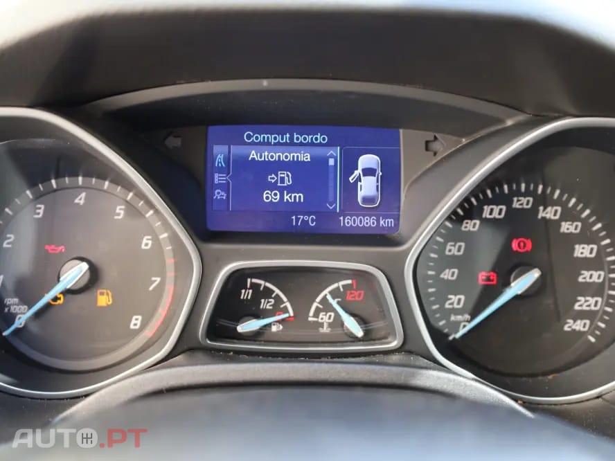 Ford Focus 1.0 EcoBoost S&S Champions Edition