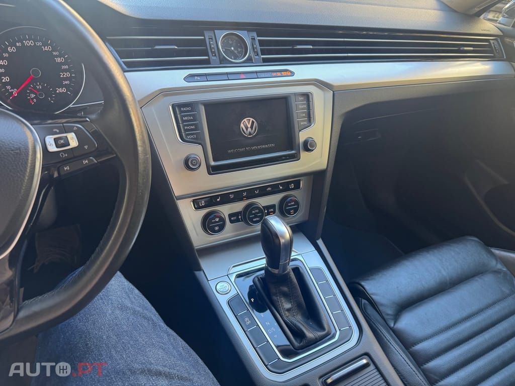 Volkswagen Passat 1.6 TDI Highline DSG
