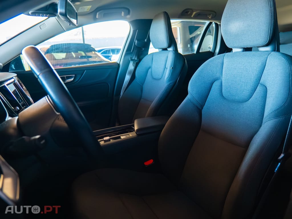 Volvo V60 2.0 D4 Momentum Geartronic