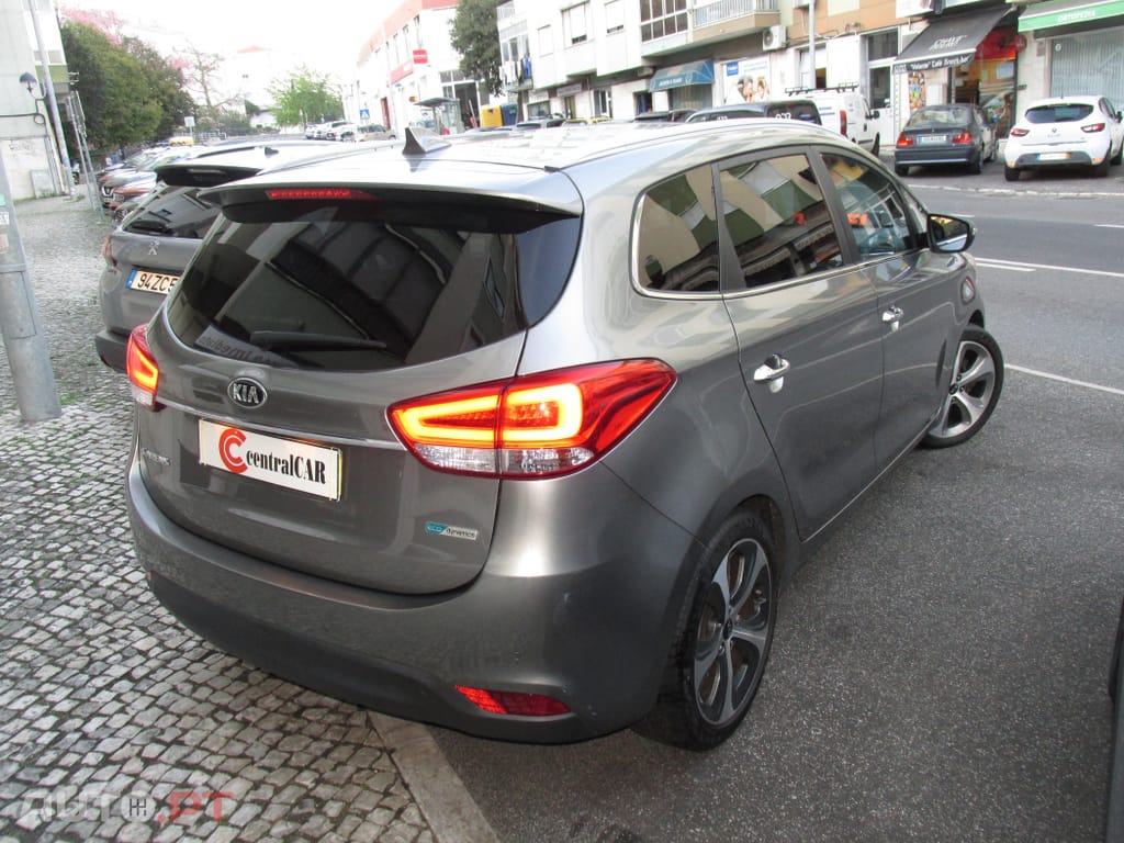 Kia Carens 1.7 CRDi ISG TX