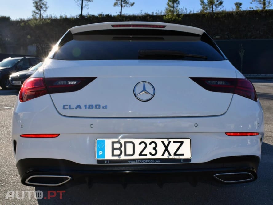 Mercedes-Benz CLA 180 d Shooting Brake AMG Line Aut. 2.0
