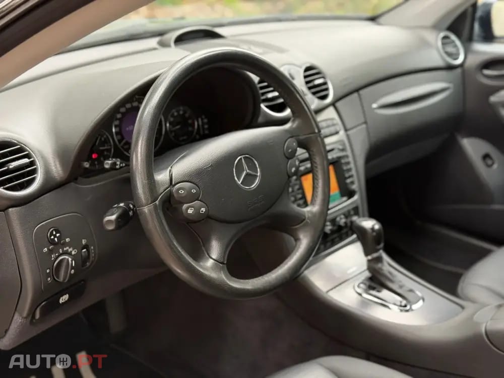 Mercedes-Benz CLK 240 Outro