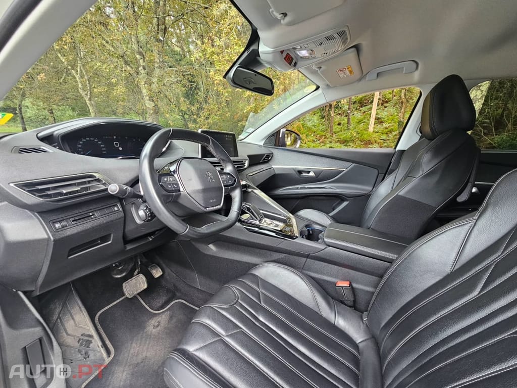 Peugeot 5008 1.5 BlueHDi Allure Pack EAT8