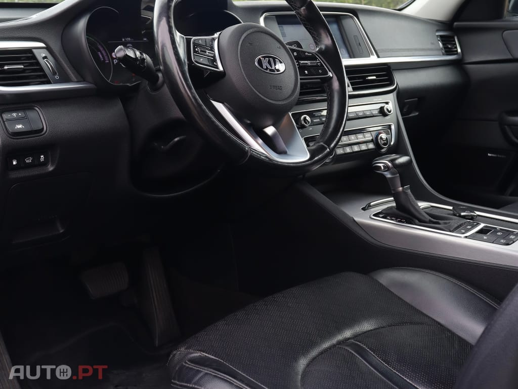 Kia Optima 2.0 CVVT PHEV