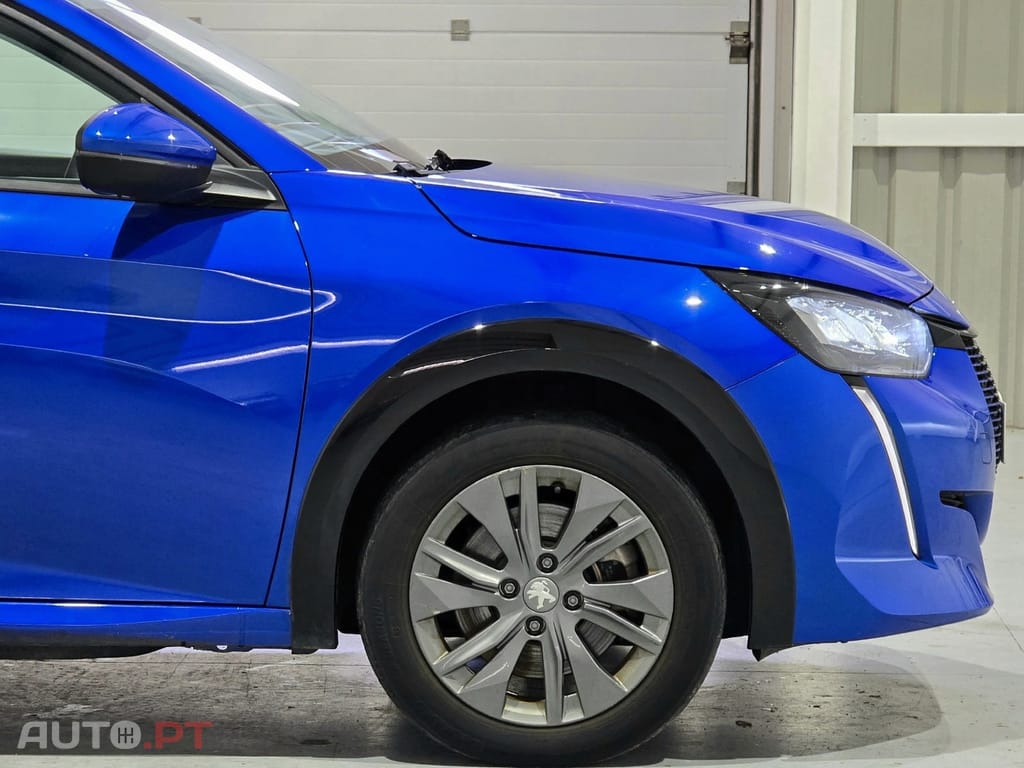 Peugeot E-208 50 kWh Style