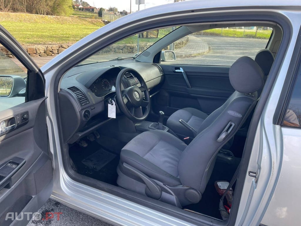 Volkswagen Polo 1.2 Confortline — fotografia 7