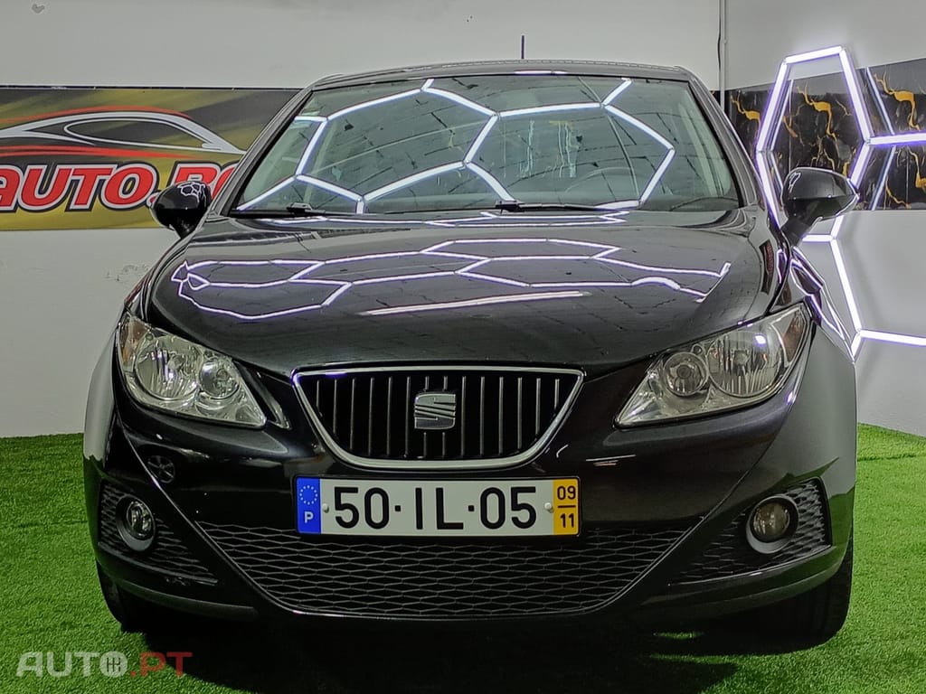 SEAT Ibiza 1.6 TDI Reference — fotografia 11