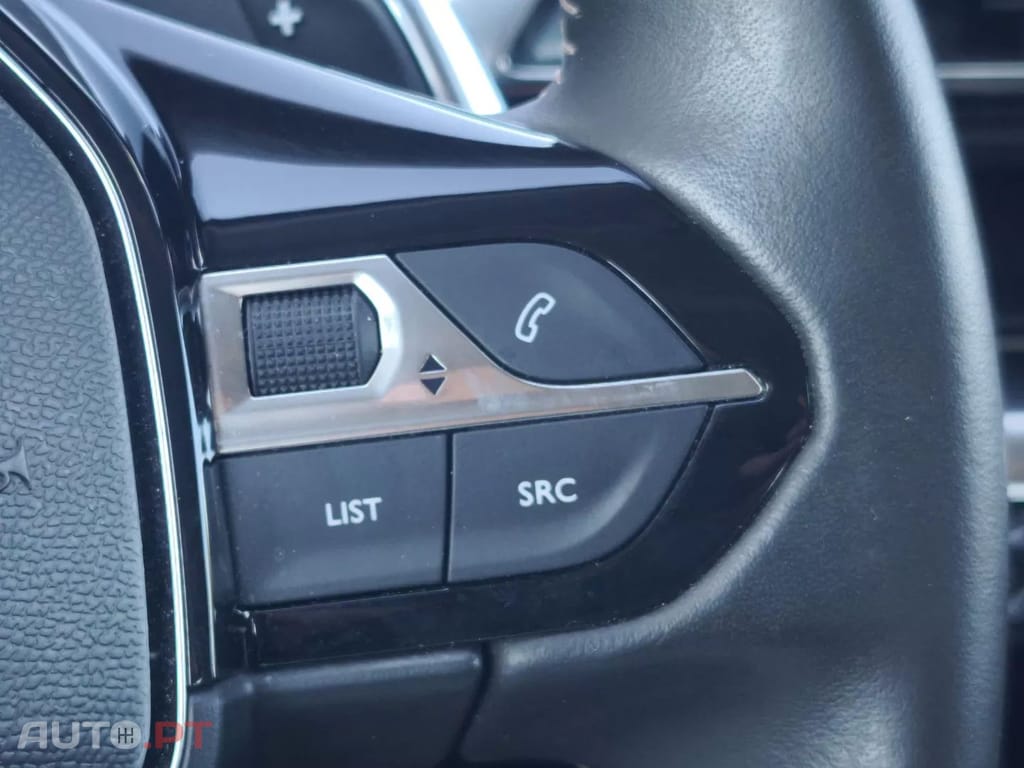 Peugeot 3008 PureTech 130 Stop & Start GPF EAT8 Active Pack