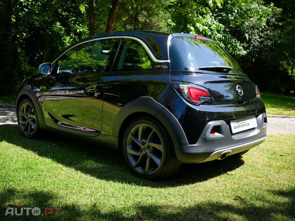 Opel Adam 1.0 T Rocks
