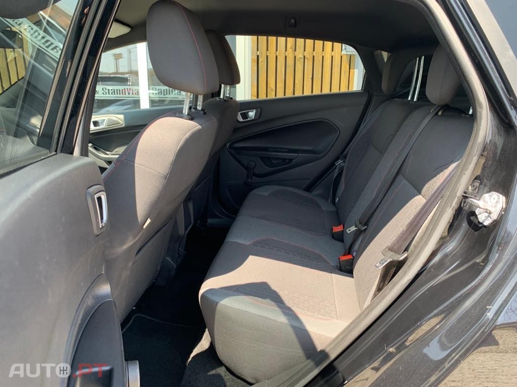 Ford Fiesta 1.5 TDCi ST-LINE