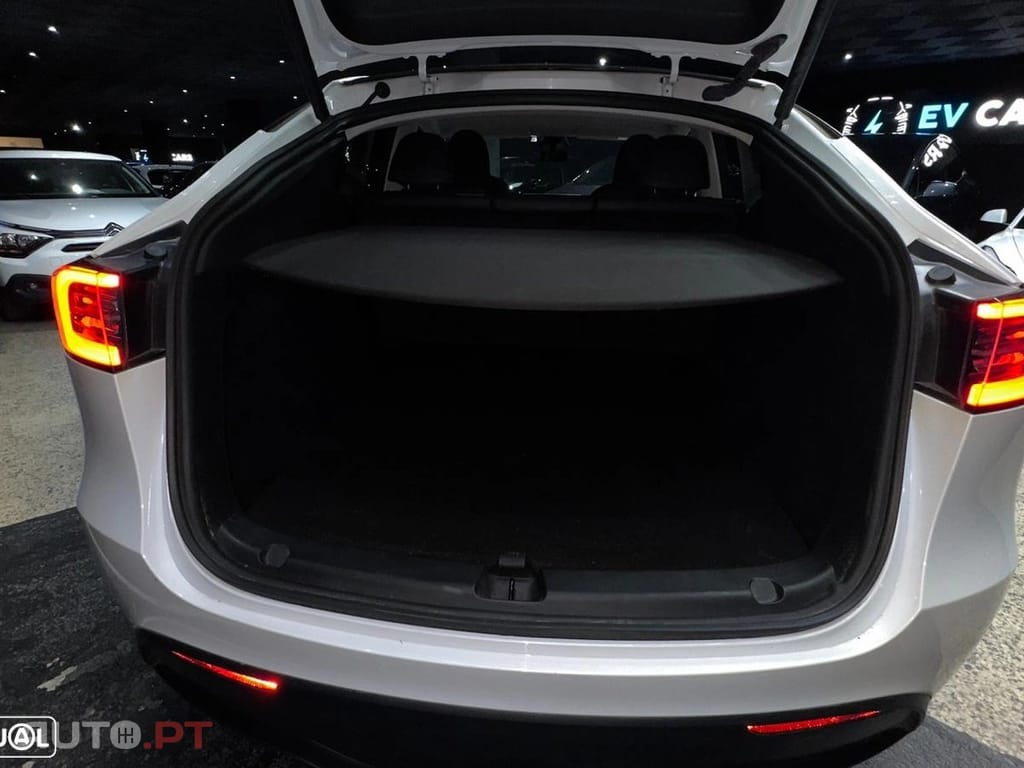 Tesla Model Y Performance Tração Integral