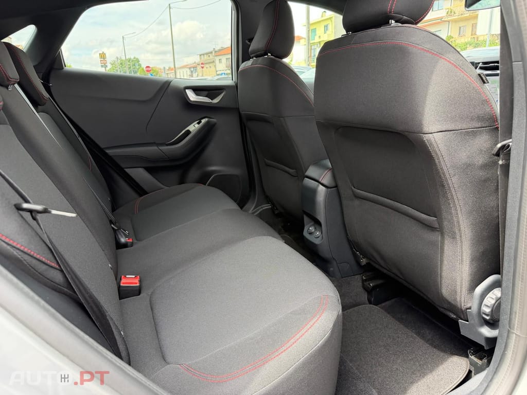 Ford Puma 1.0 EcoBoost MHEV ST-Line