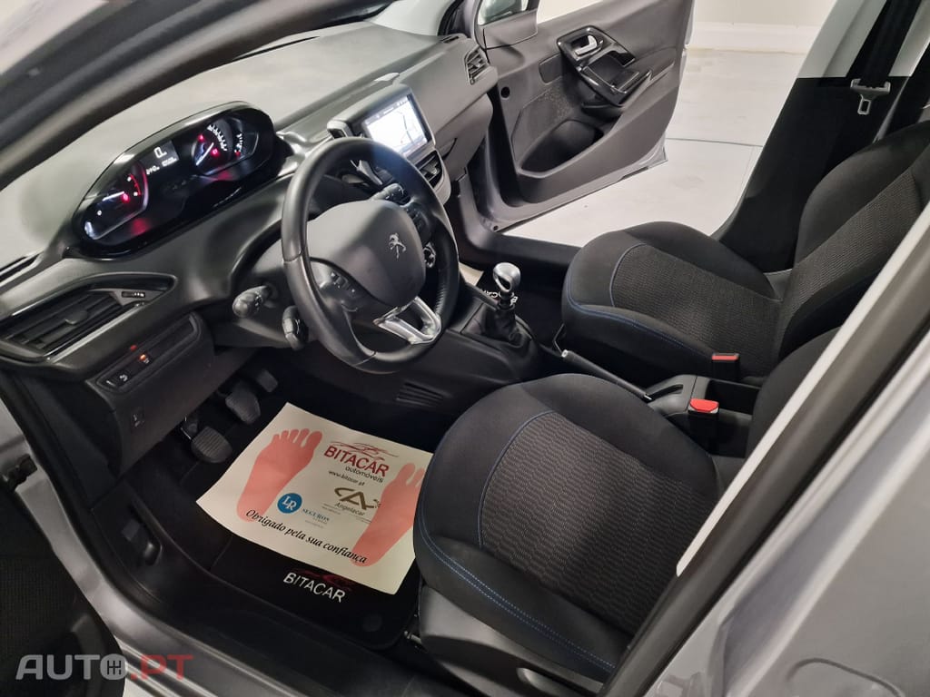 Peugeot 208 1.5 BLUEHDI 102CV SIGNATURE GPS CAMARA TRASEIRA
