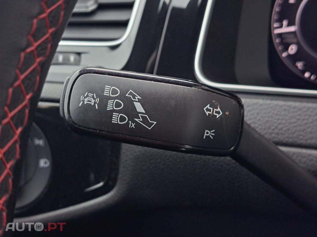 Volkswagen Golf 2.0 TSI GTI DSG Performance