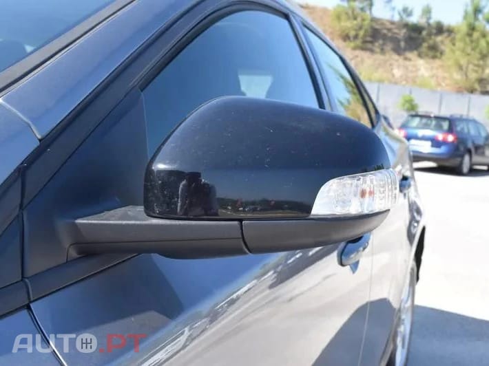 Volvo V40 Cross Country Outro