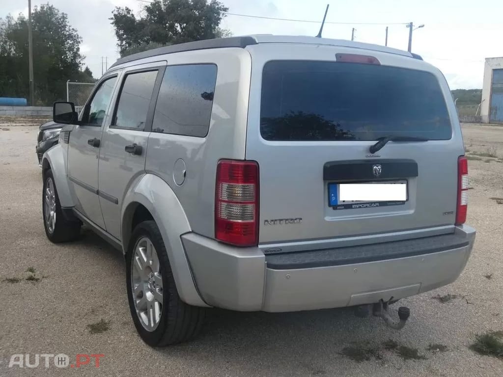 Dodge Nitro  2 8 Crd Dpf Se 2wd