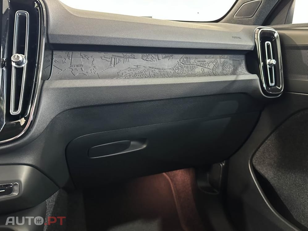 Volvo C40 Recharge 82 kWh Twin Motor Plus