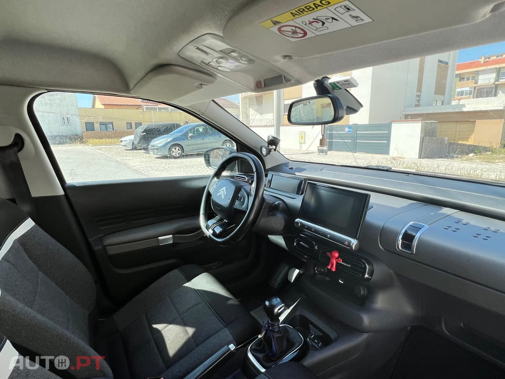 Citroen C4 Cactus 1.2 PureTech Shine Pack