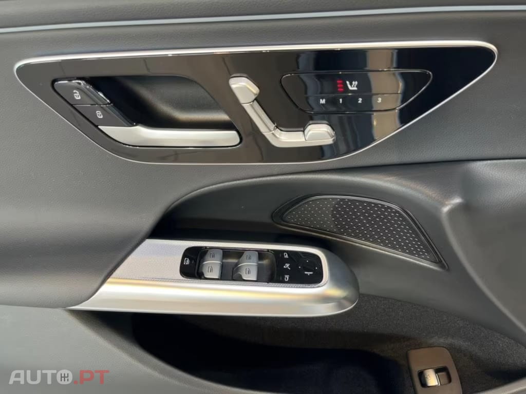 Mercedes-Benz E 300 I.V.A DEDUTIVEL de 4matic T Avantgarde