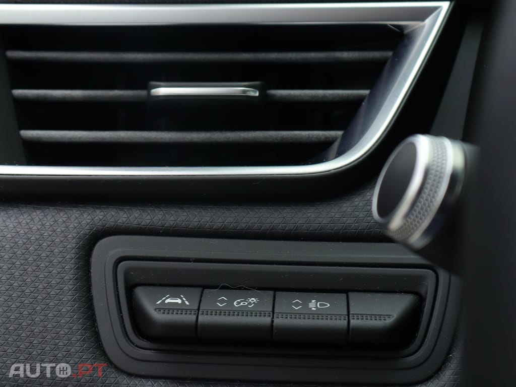 Renault Clio 1.0 TCe Limited CVT
