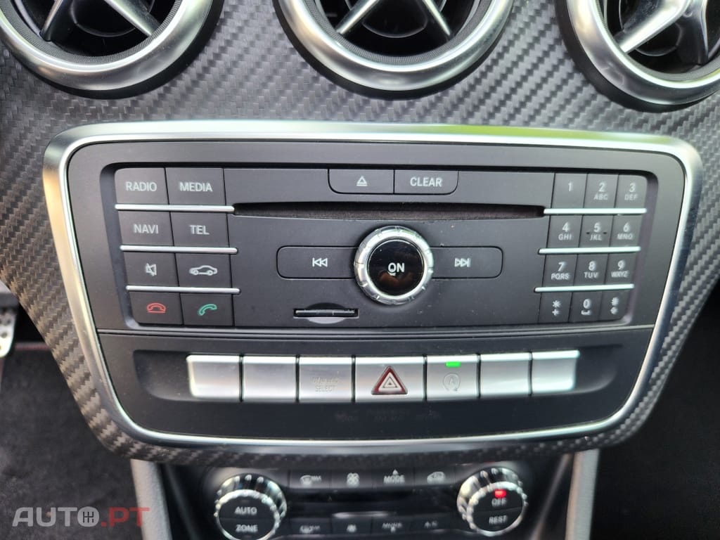 Mercedes-Benz A 180 d AMG Line