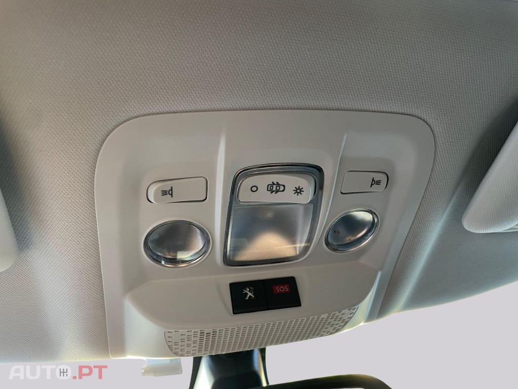 Peugeot 2008 1.2 e-THP GT Line