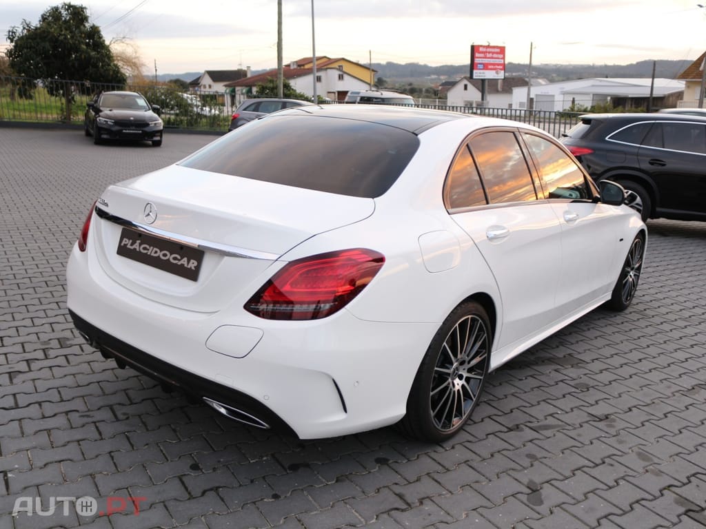 Mercedes-Benz C 300 de AMG Line