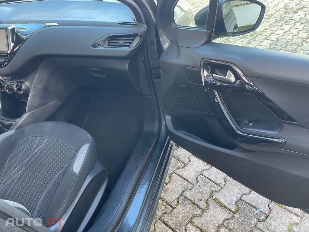 Peugeot 208 1.2 VTi Active