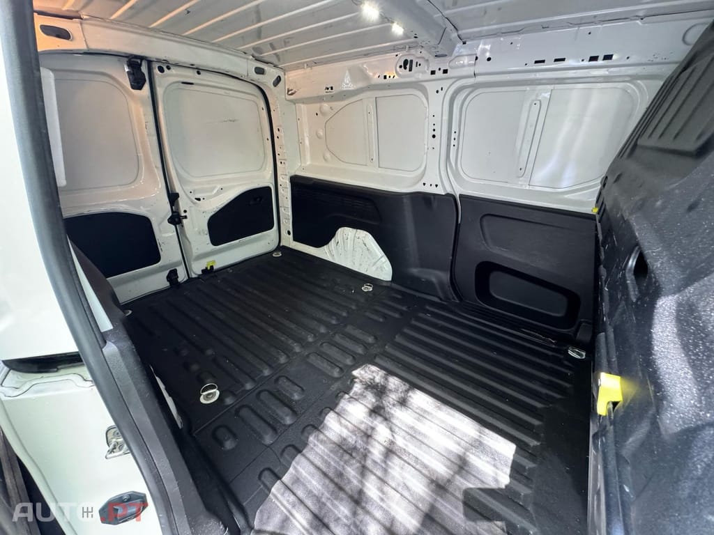 Peugeot Partner 1.5 BlueHDi Premium Longa