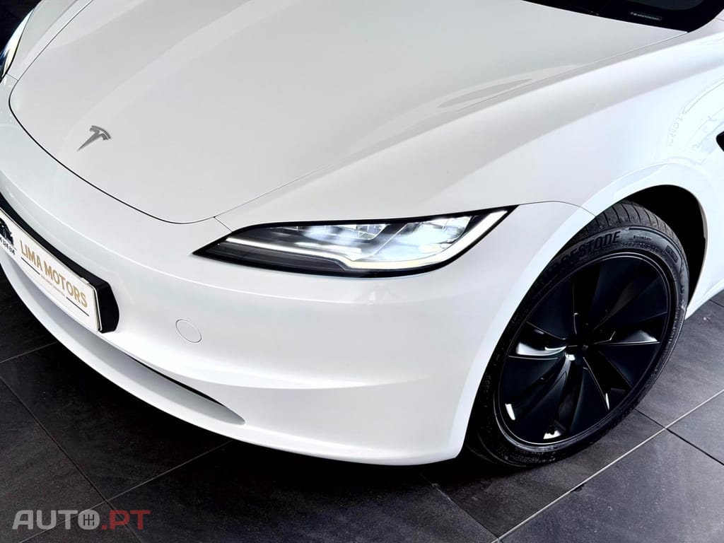 Tesla Model 3 Tração Traseira