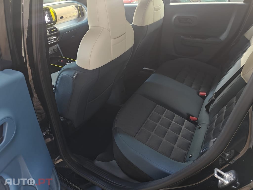 Fiat Grande Panda 1.2 Hybrid La Prima eDCT