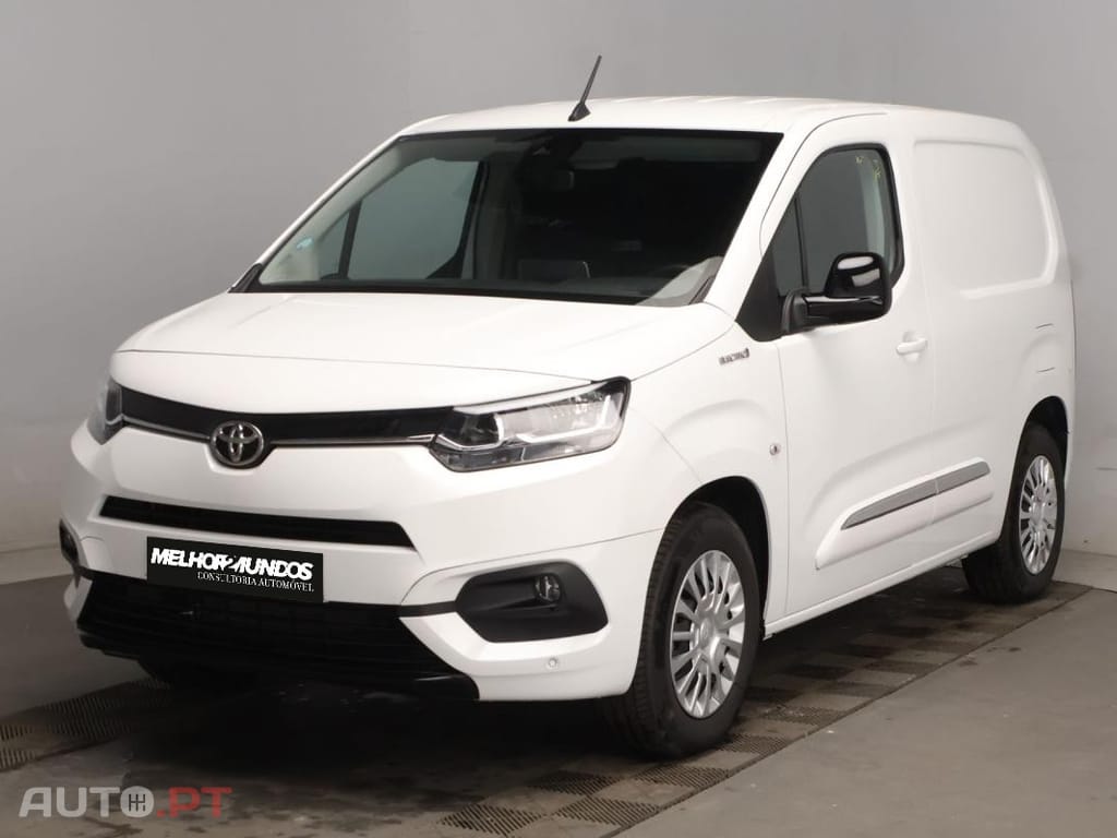 Toyota Proace City 50 kWh Medium Business Look
