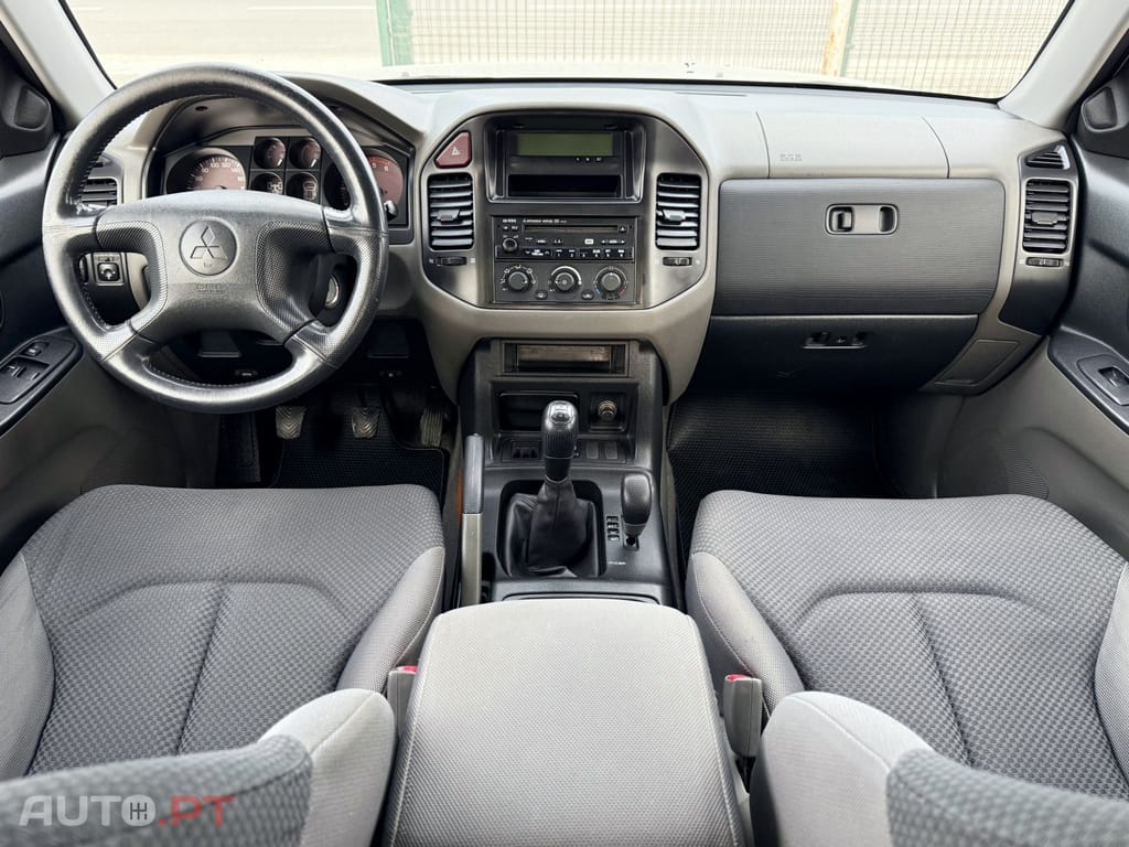 Mitsubishi Pajero 3.2 DI-D GLS