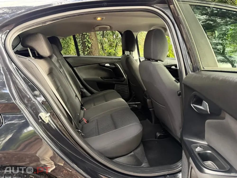 Fiat Tipo Outro