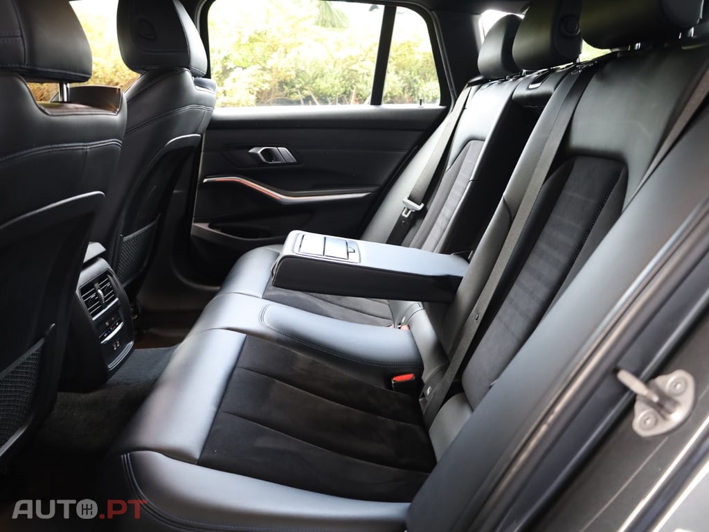 BMW 320 d Touring Pack M Auto