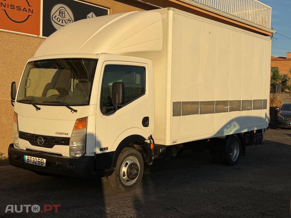 Nissan Cabstar 2.5 dCi 35.15/3 CD Comfort