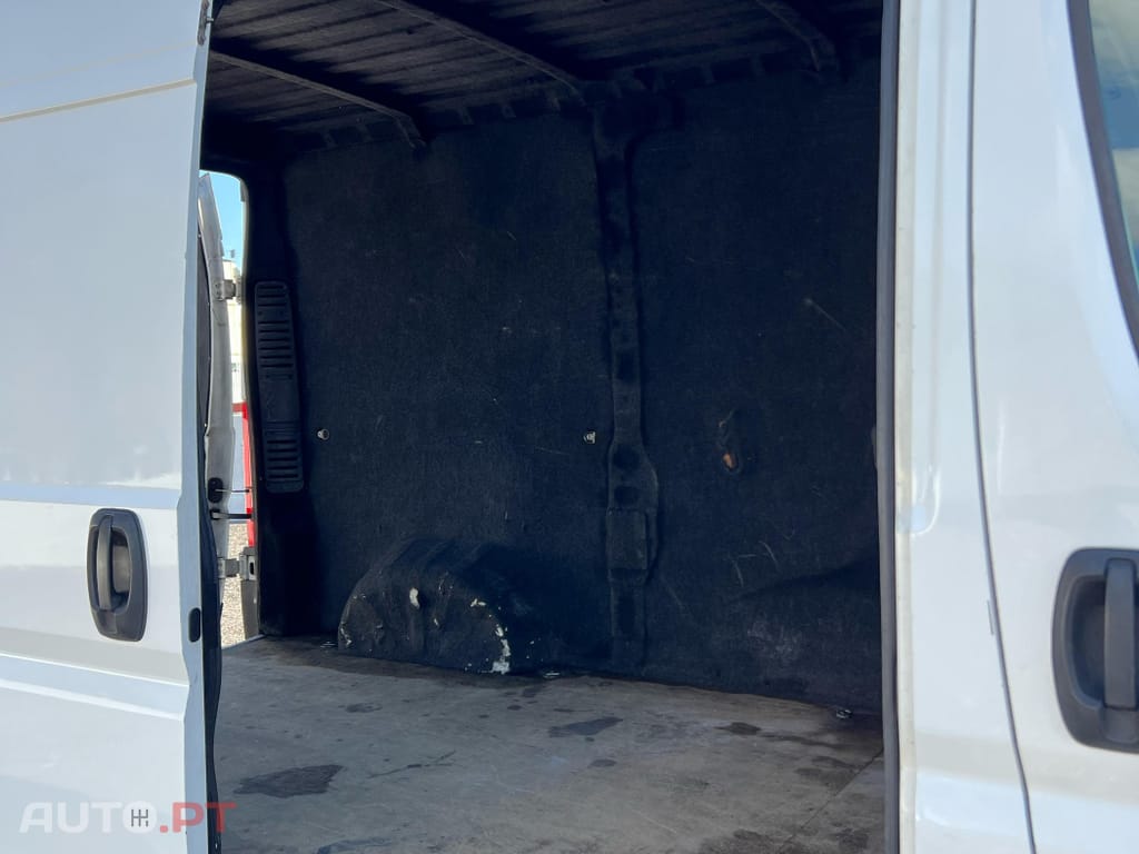 Peugeot Boxer 2.2 HDi 330 L2H2