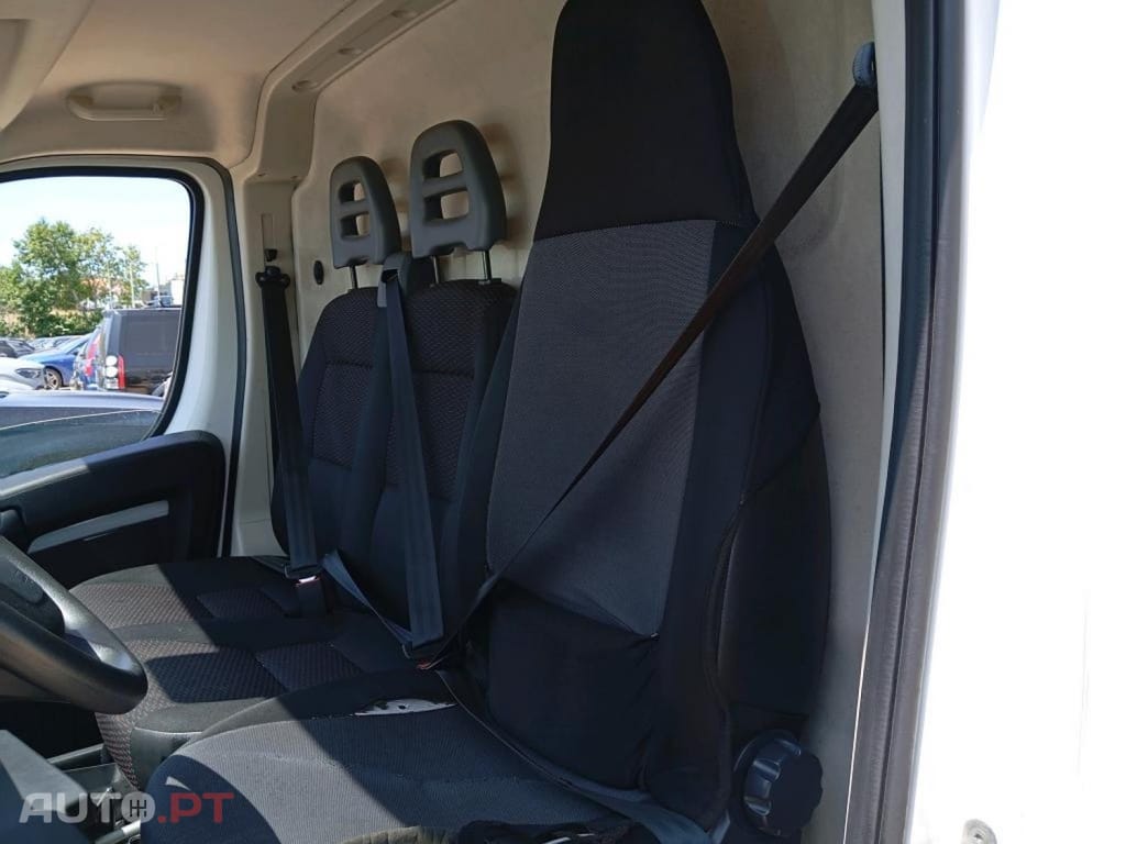 Peugeot Boxer 2.2 BlueHDi 333 L2H2 Pro - IVA Dedutível