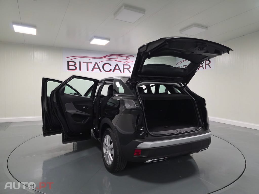 Peugeot 3008 1.5 BlueHDi Style