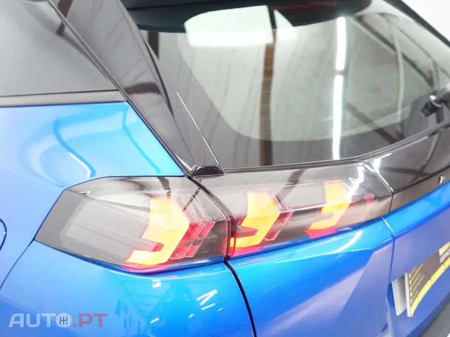 Peugeot 2008 1.2 PureTech Allure Pack