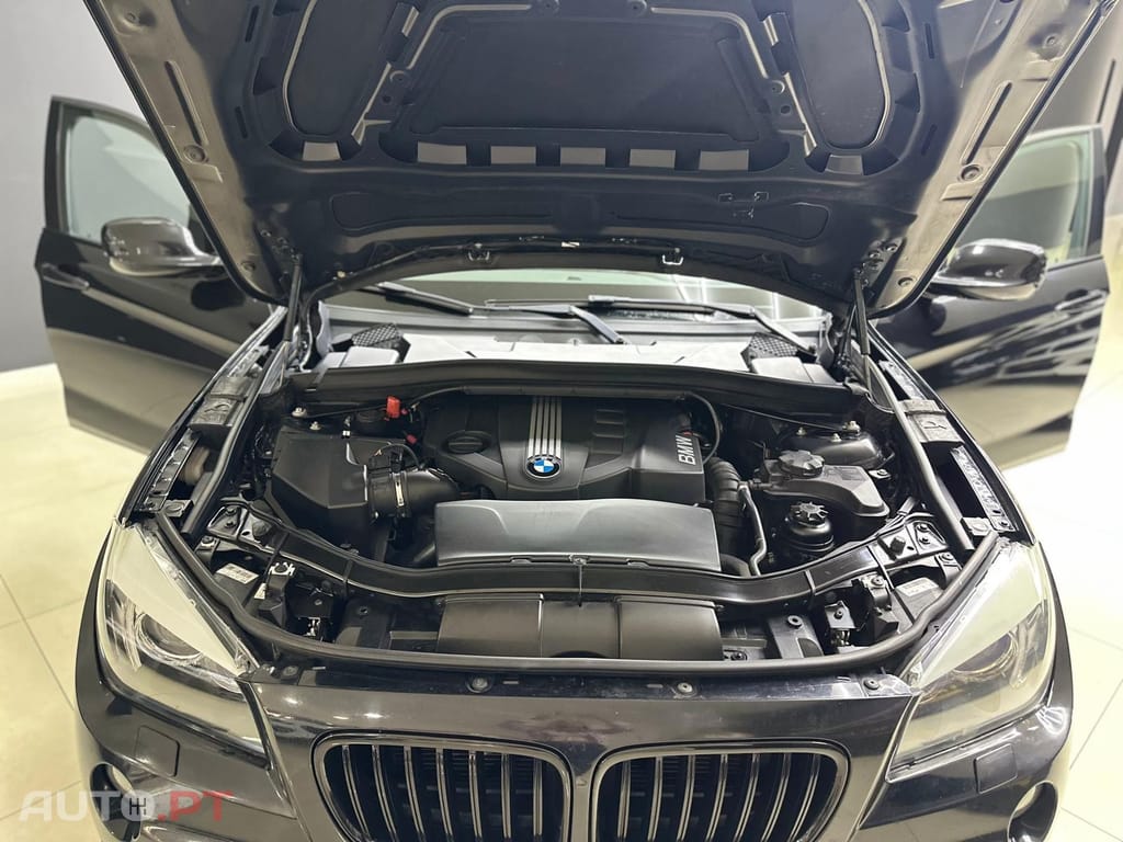 BMW X1 18 d sDrive Pack M