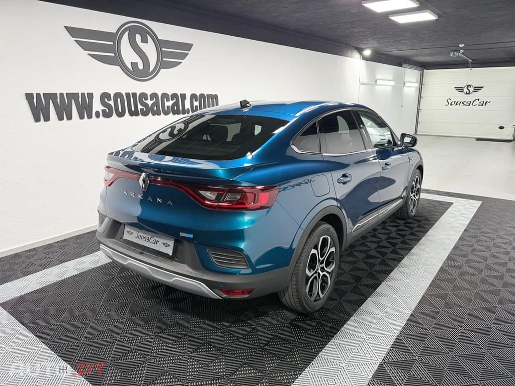 Renault Arkana 1.6 E-Tech Intens