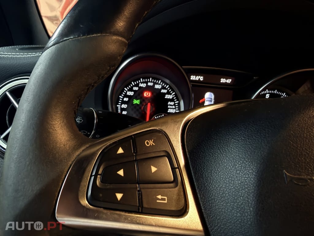 Mercedes-Benz A 180 AMG Line