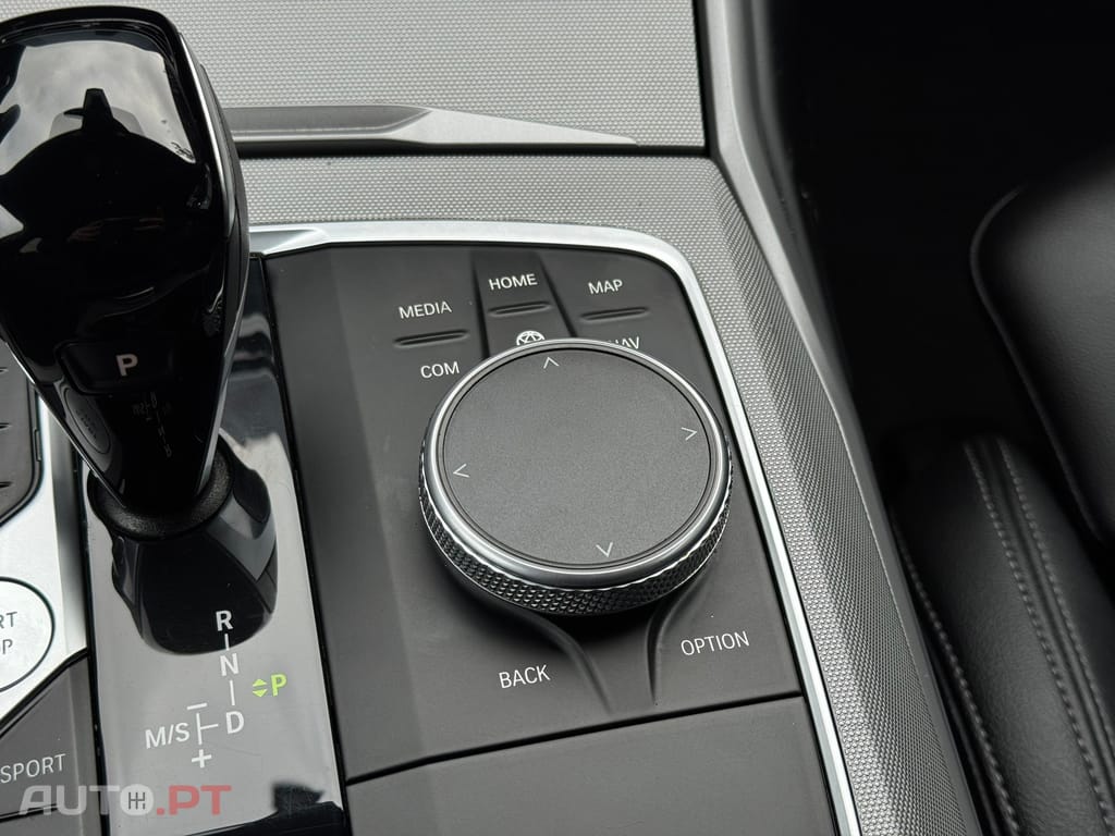 BMW 320 e Touring Corporate Edition Auto