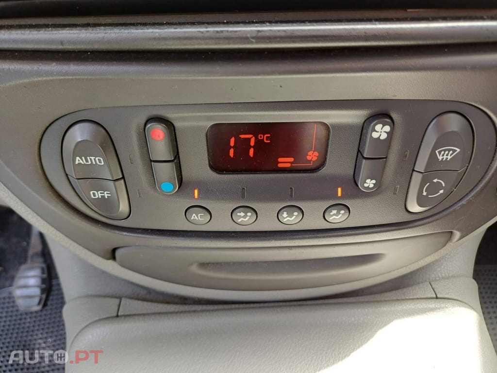 Renault Scénic 1.4 16V Conquest
