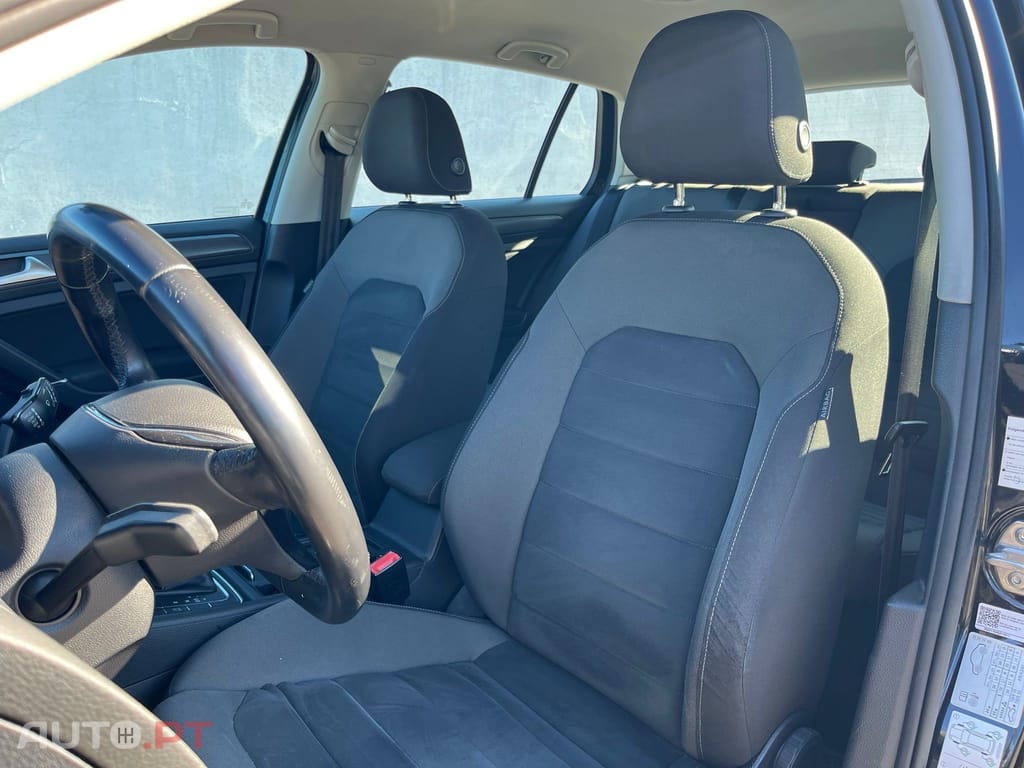 Volkswagen Golf 1.6 TDI R-Line DSG