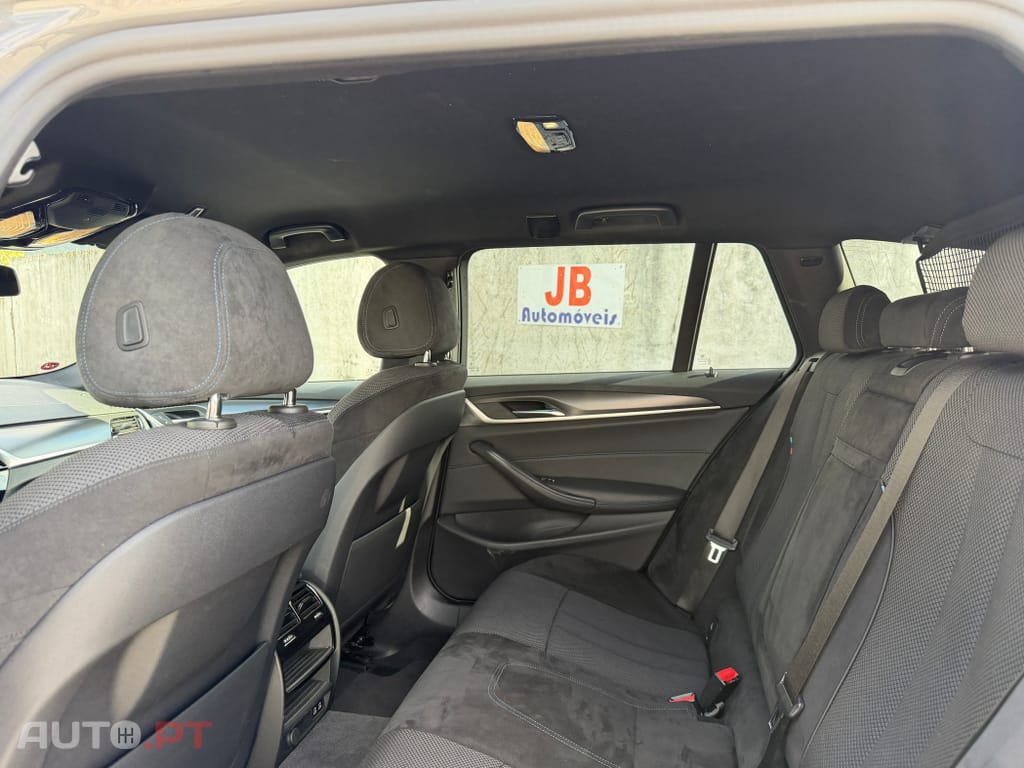 BMW 530 e Pack Desportivo M